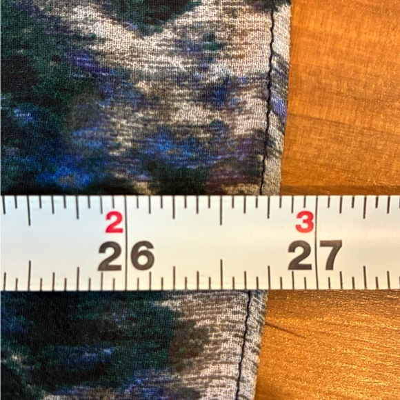 Adrianna Papell Blue and Black Floral Blouse With Black Lace Accents - Picture 7 of 7